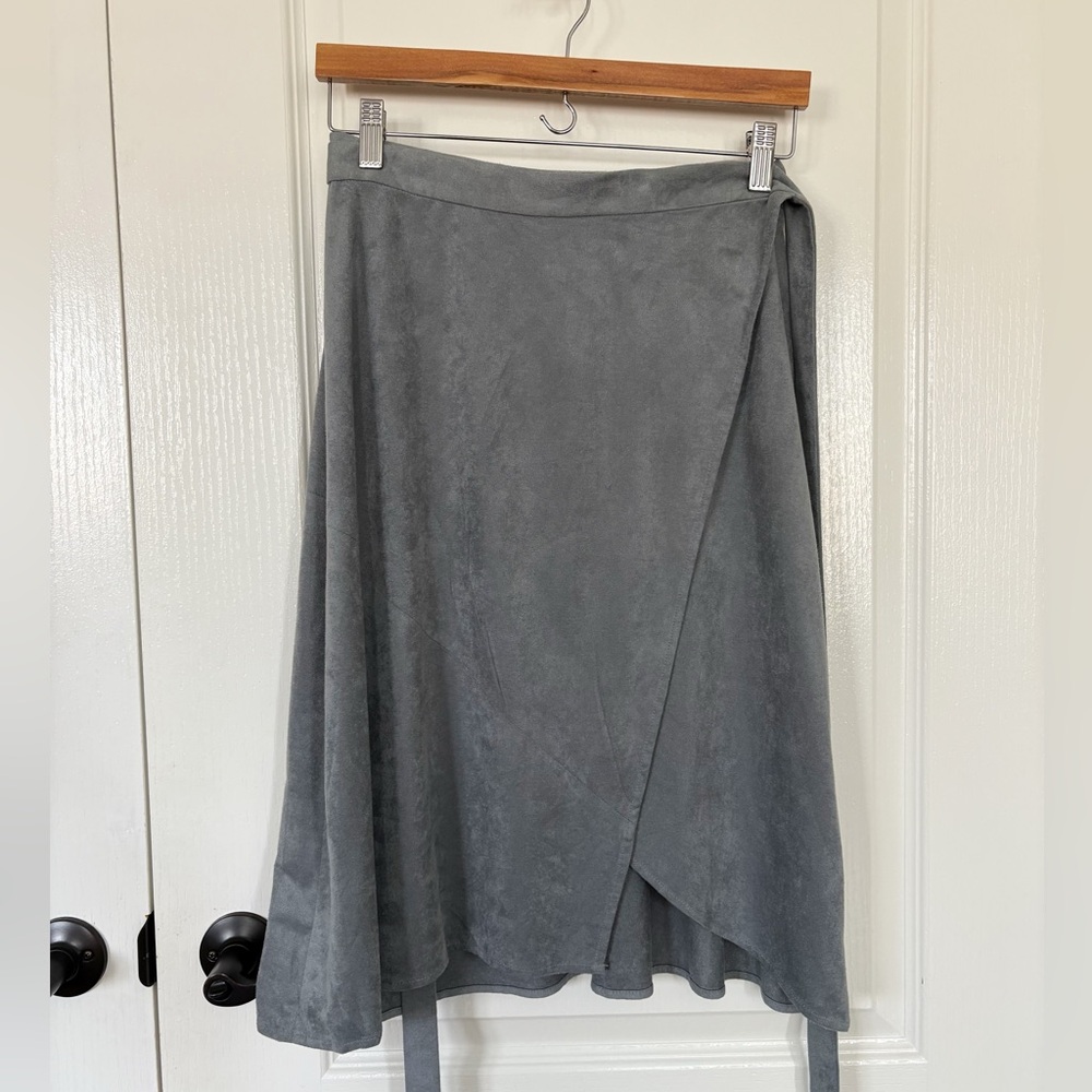 NWT Finders Keepers Grey Wrap Suede Midi Skirt Size M